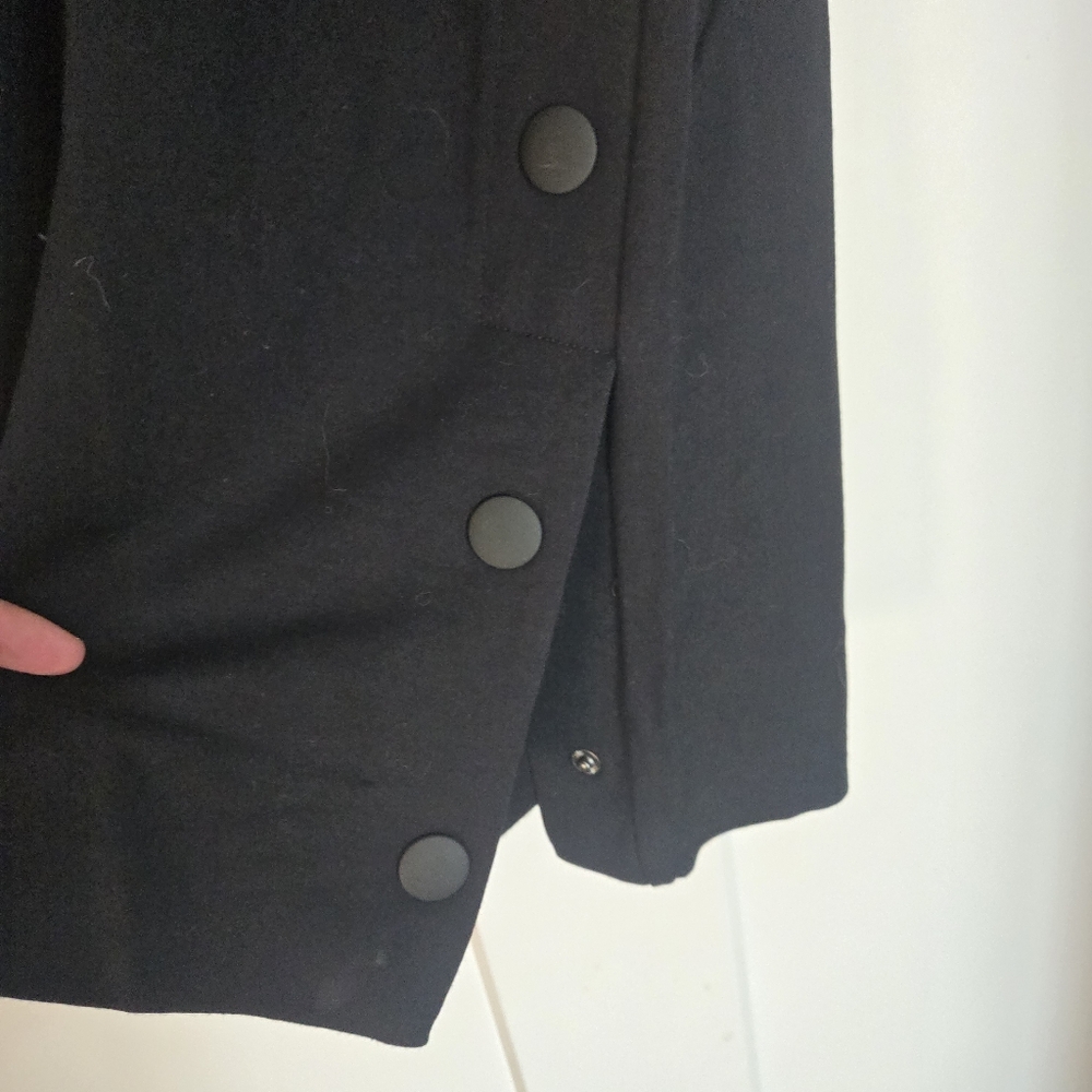 Cabi Snap Crops - Picture 3 of 3